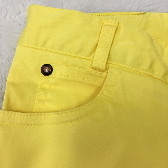 Pili Carrera Boys Yellow Flat Front Shorts Size 8 - Picture 3 of 9
